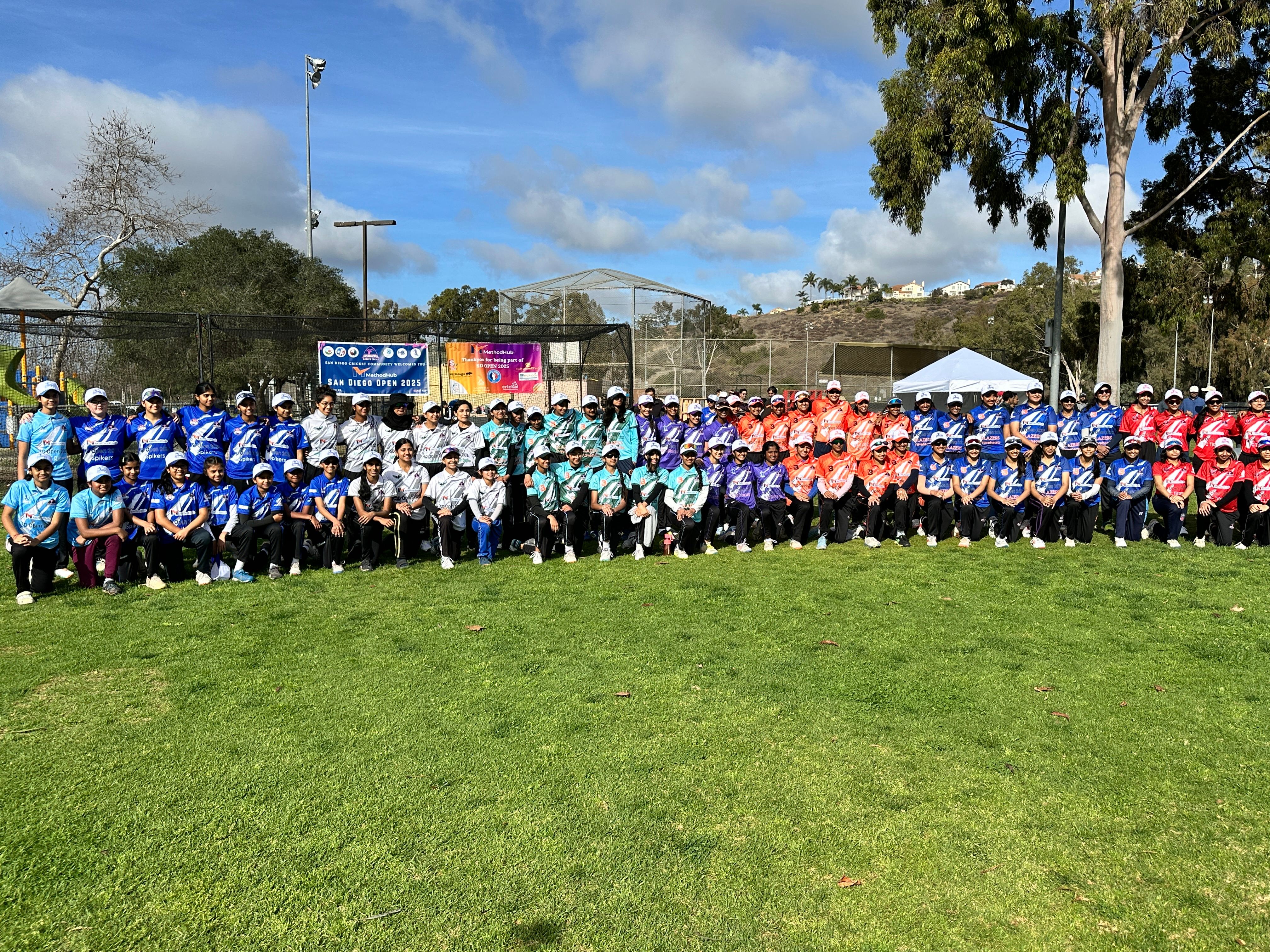 All participating teams group photo at San Diego Open